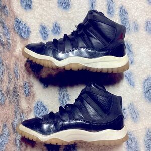 AIR JORDAN KIDS 11 RETRO.